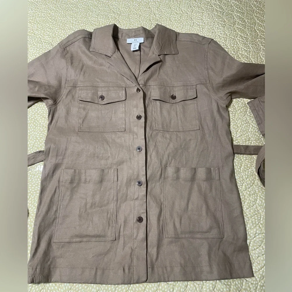 EUC H Halston safari cargo belted linen blend tan jacket size small